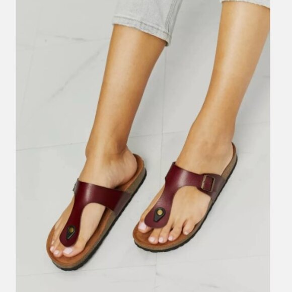 Birkenstock Shoes - BIRKENSTOCK GIZEH Birko-Flor Sandals Bordeaux Red